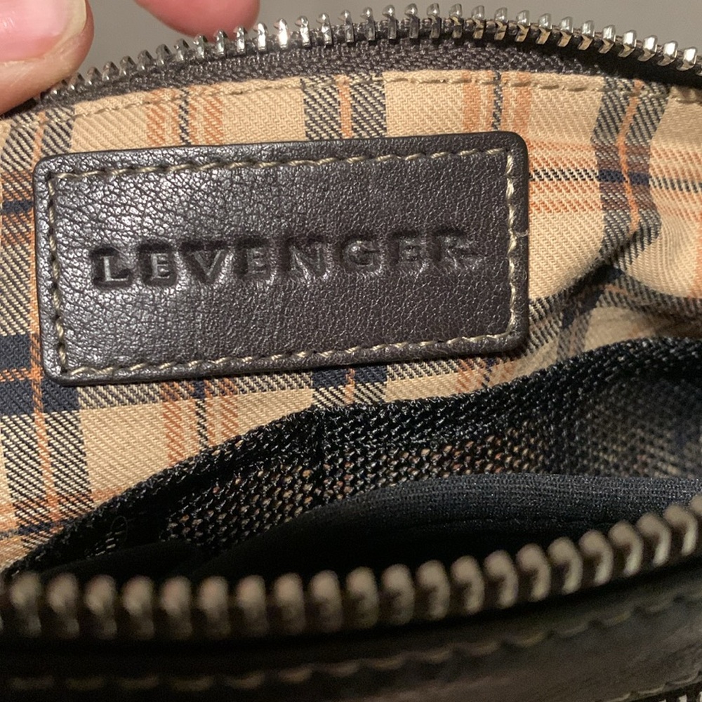 Levenger Pebbled Brown Leather travel size bag - Picture 5 of 9